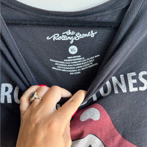 The Rolling Stones Black Tee with Red and White Design - Picture 3 of 4